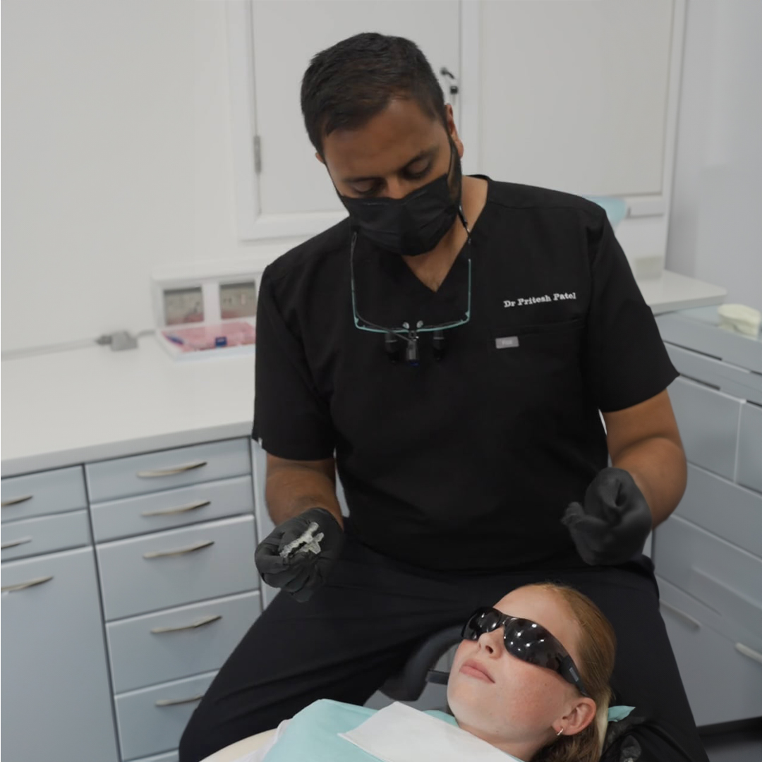 Invisalign-For-Teenagers-at-smile-rooms